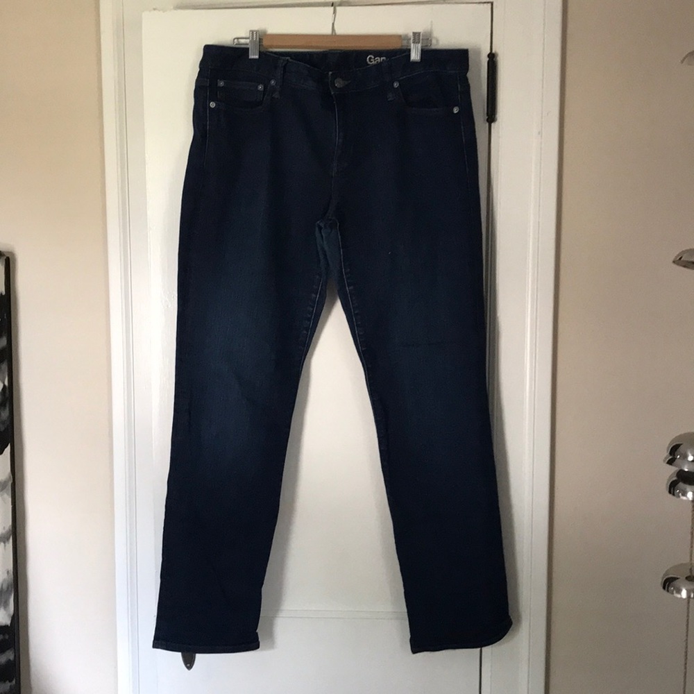 Gap real straight jeans size 33L